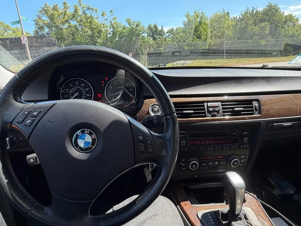 2009 BMW E90 3 Series Sedan - Image 8 of 11