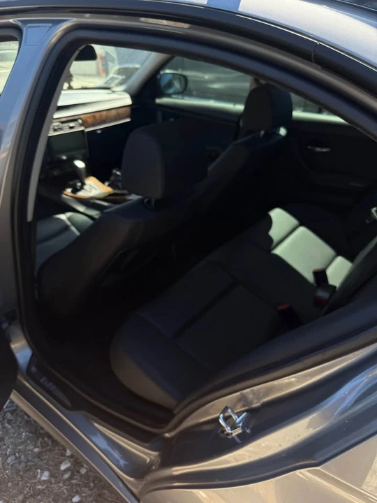 2009 BMW E90 3 Series Sedan - Image 6 of 6