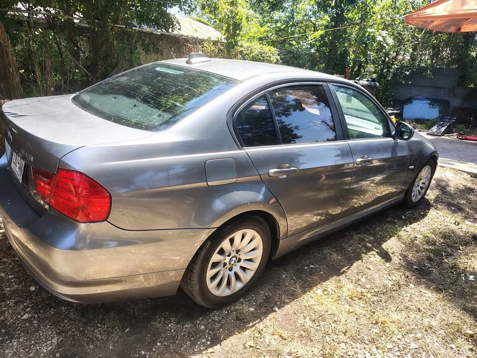 2009 BMW E90 3 Series Sedan - Image 3 of 12