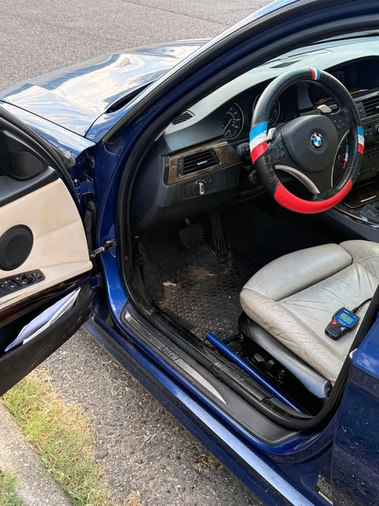 2009 BMW E90 3 Series Sedan - Image 8 of 10