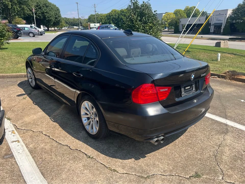 2009 BMW E90 3 Series Sedan - Image 4 of 10