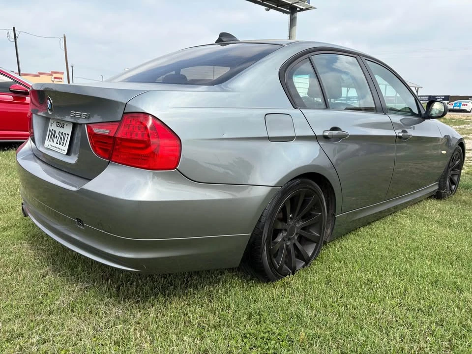 2009 BMW E90 3 Series Sedan - Image 3 of 7