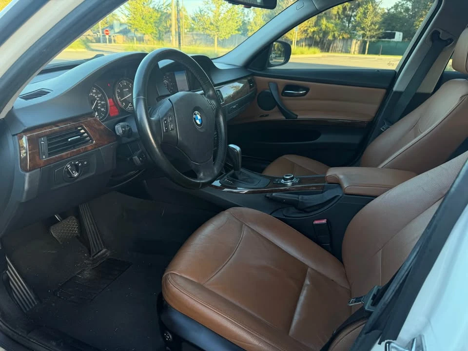 2009 BMW E90 3 Series Sedan - Image 4 of 8