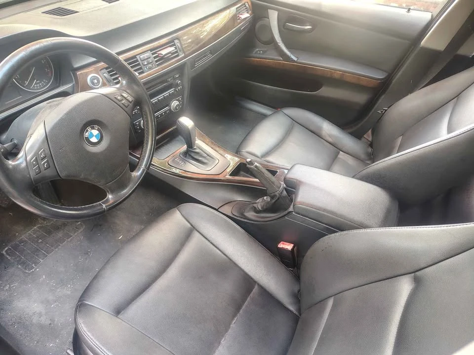 2009 BMW E90 3 Series Sedan - Image 8 of 12