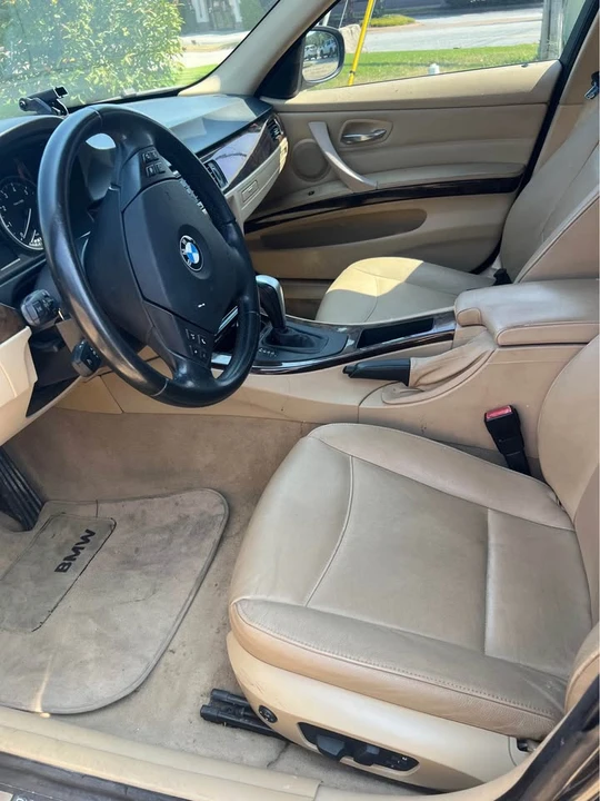 2009 BMW E90 3 Series Sedan - Image 7 of 10
