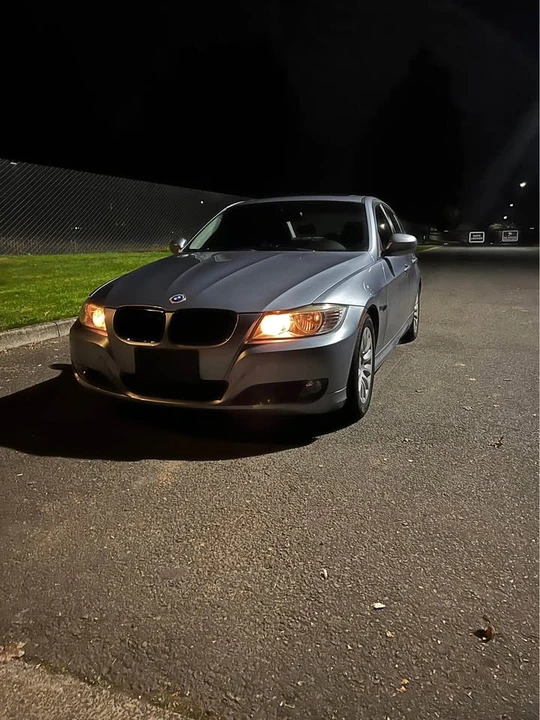 2009 BMW E90 3 Series Sedan - Image 3 of 19