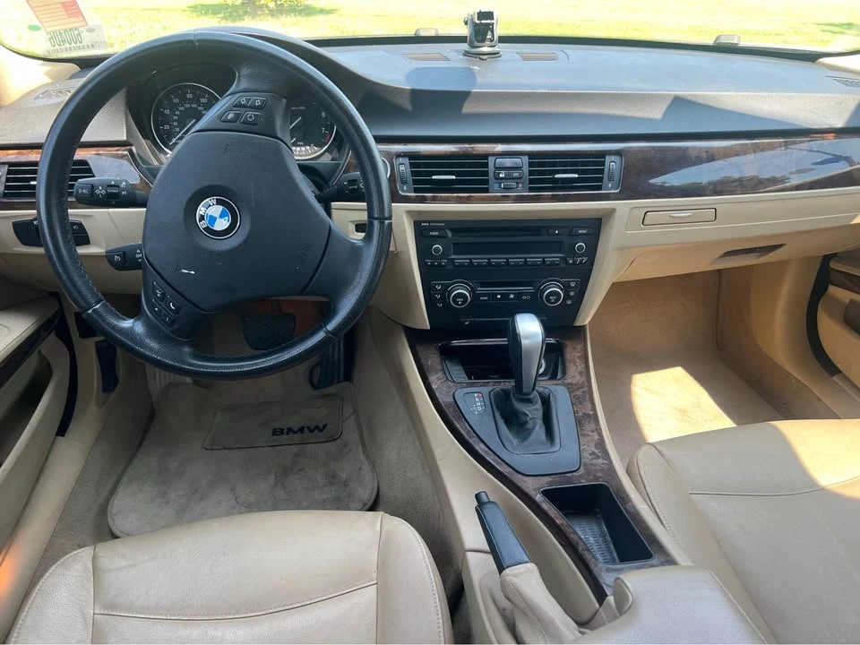 2009 BMW E90 3 Series Sedan - Image 6 of 10