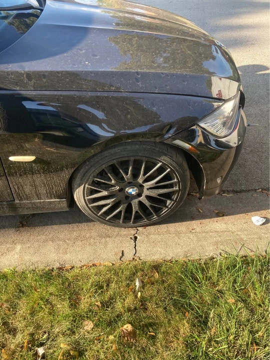 2009 BMW E90 3 Series Sedan - Image 3 of 15