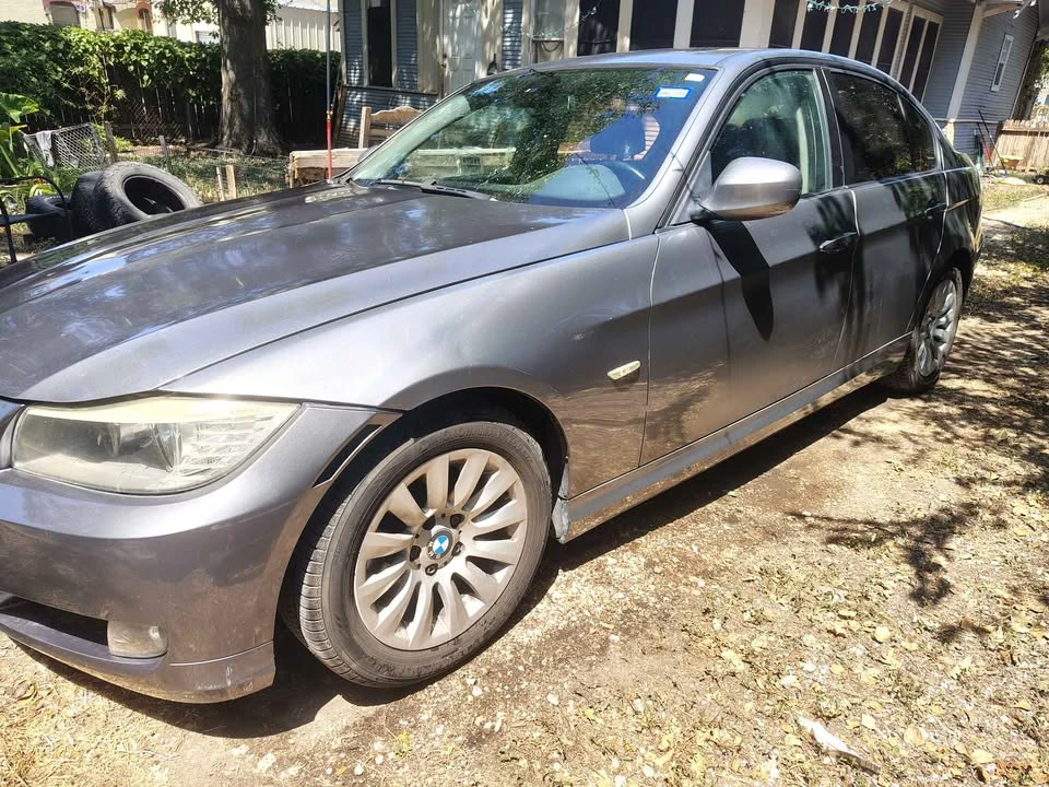 2009 BMW E90 3 Series Sedan - Image 7 of 12