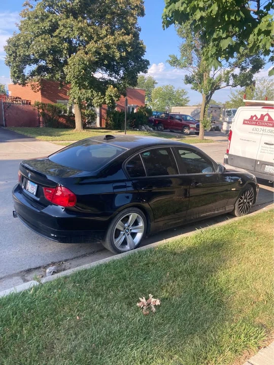 2009 BMW E90 3 Series Sedan - Image 2 of 15