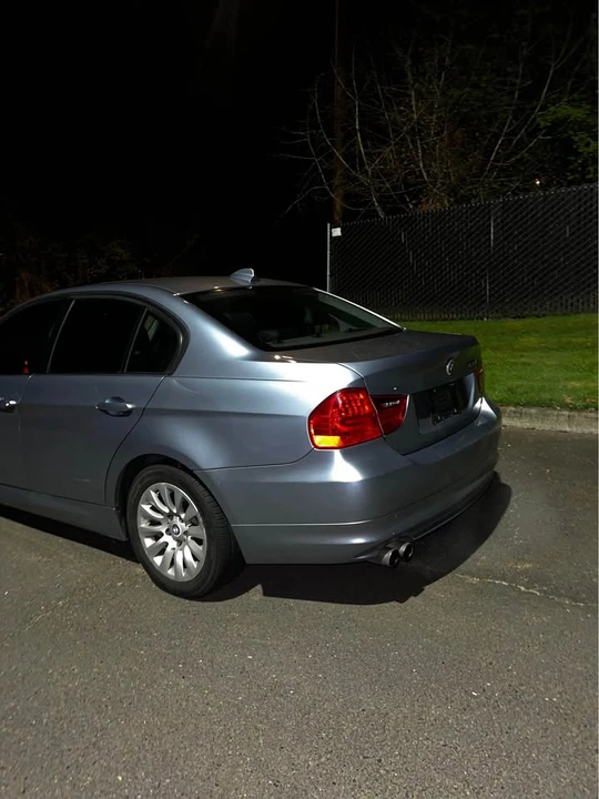 2009 BMW E90 3 Series Sedan - Image 4 of 19