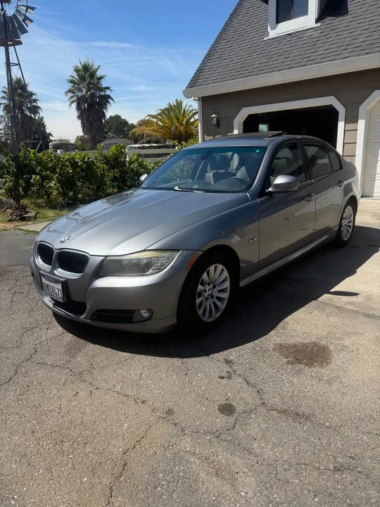 2009 BMW E90 3 Series Sedan - Image 6 of 6