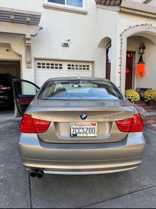 2009 BMW E90 3 Series Sedan - Image 3 of 7