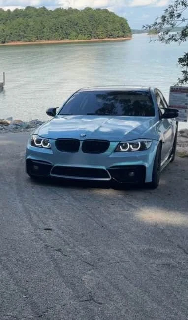 2009 BMW E90 3 Series Sedan - Image 2 of 4