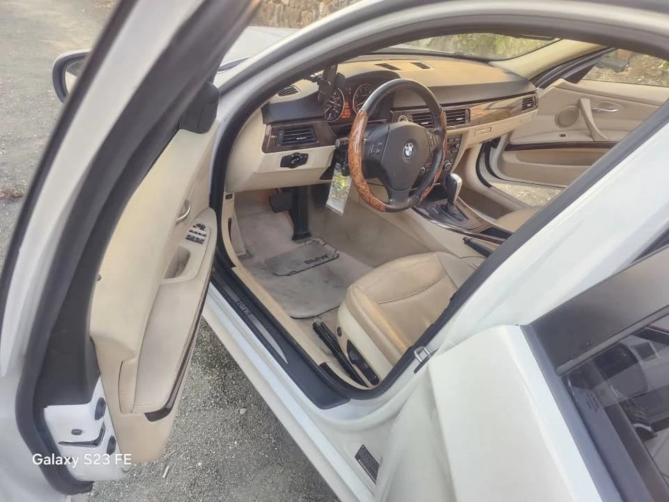 2009 BMW E90 3 Series Sedan - Image 11 of 20