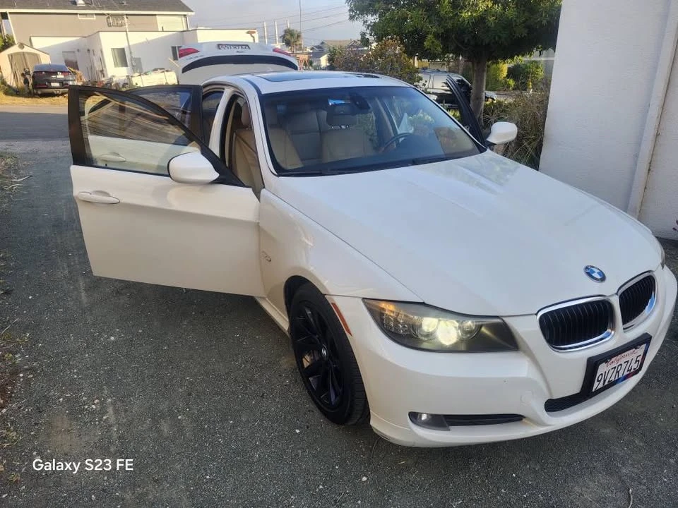 2009 BMW E90 3 Series Sedan - Image 9 of 20