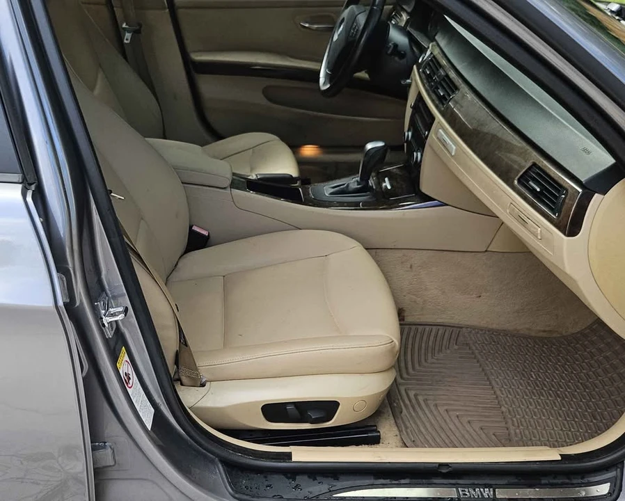 2009 BMW E90 3 Series Sedan - Image 12 of 14