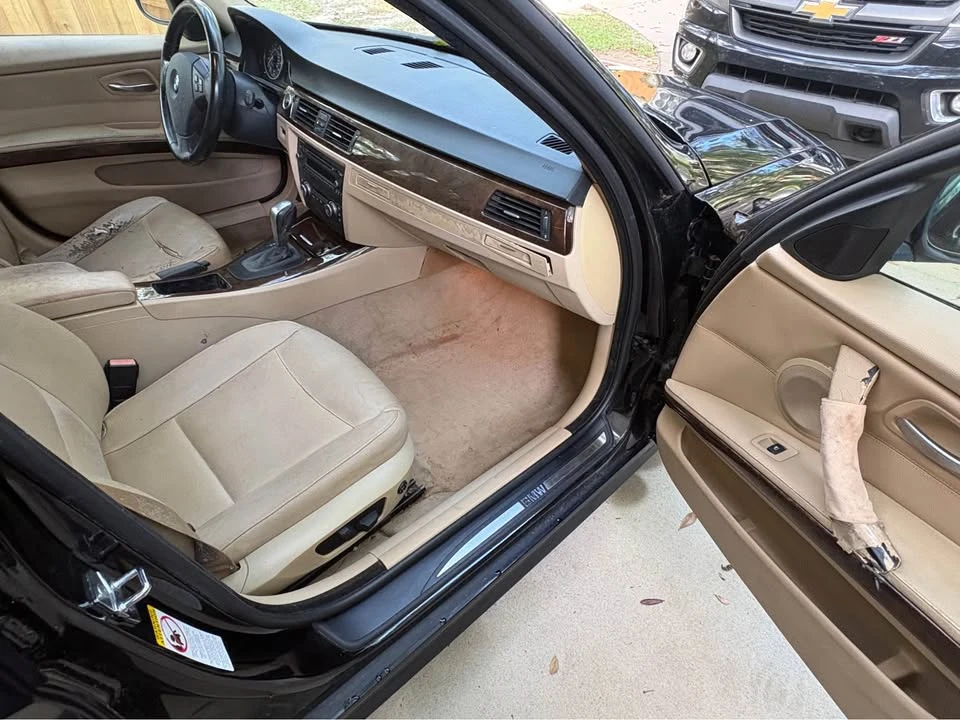 2009 BMW E90 3 Series Sedan - Image 9 of 11