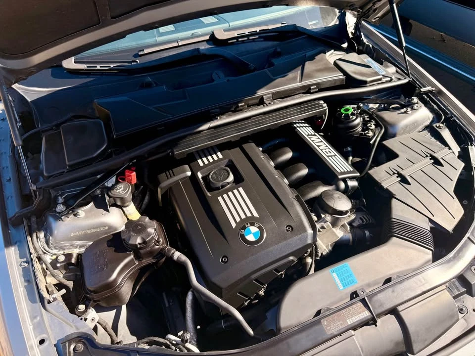 2009 BMW E90 3 Series Sedan - Image 9 of 10