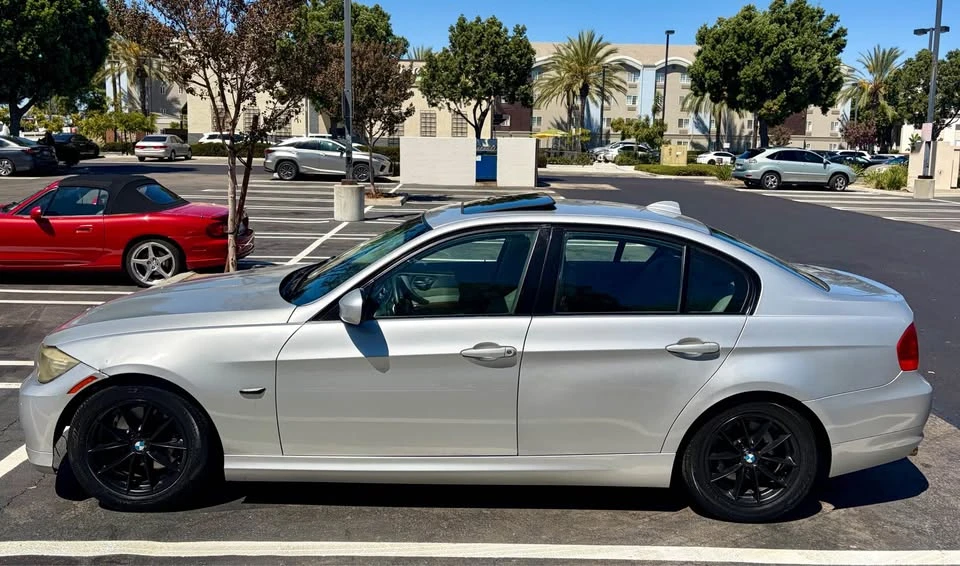 2009 BMW E90 3 Series Sedan - Image 4 of 7