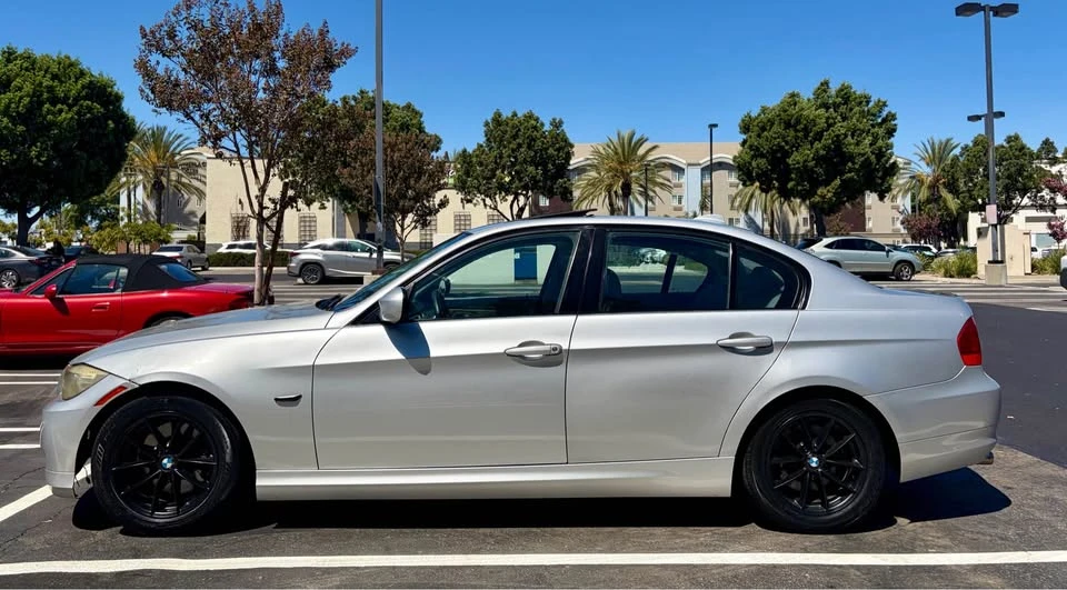 2009 BMW E90 3 Series Sedan - Image 5 of 7