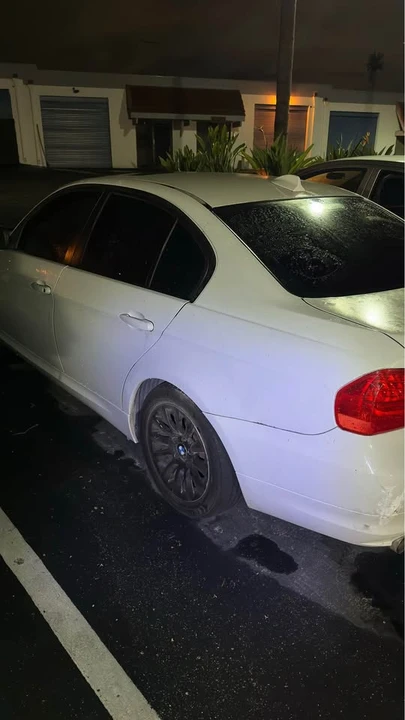 2009 BMW E90 3 Series Sedan - Image 7 of 10