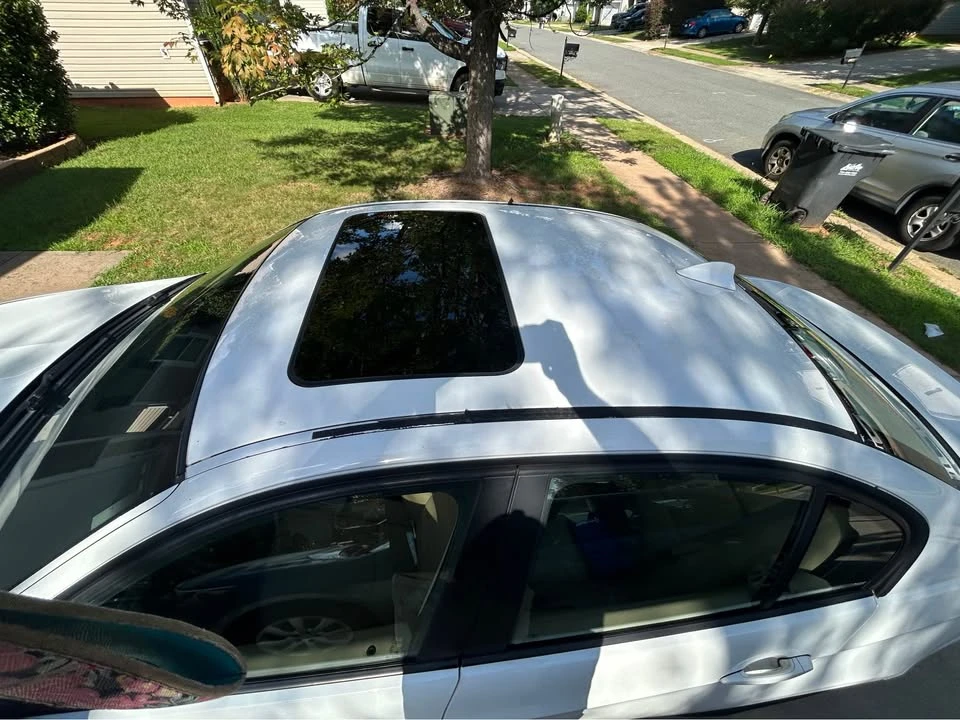2009 BMW E90 3 Series Sedan - Image 7 of 8