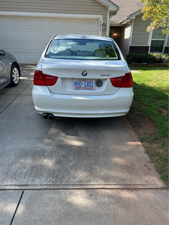 2009 BMW E90 3 Series Sedan - Image 5 of 8