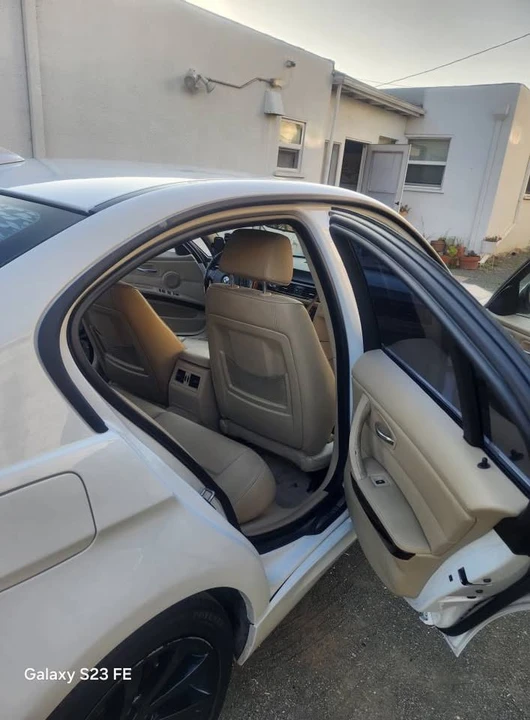2009 BMW E90 3 Series Sedan - Image 7 of 20