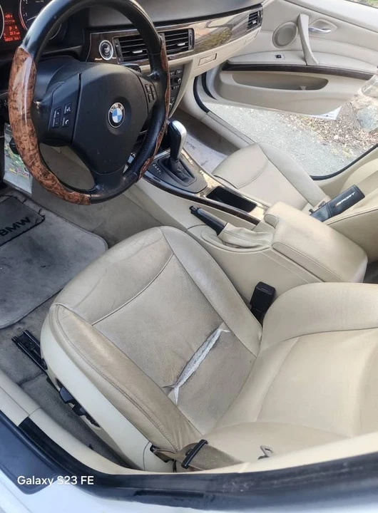 2009 BMW E90 3 Series Sedan - Image 17 of 20
