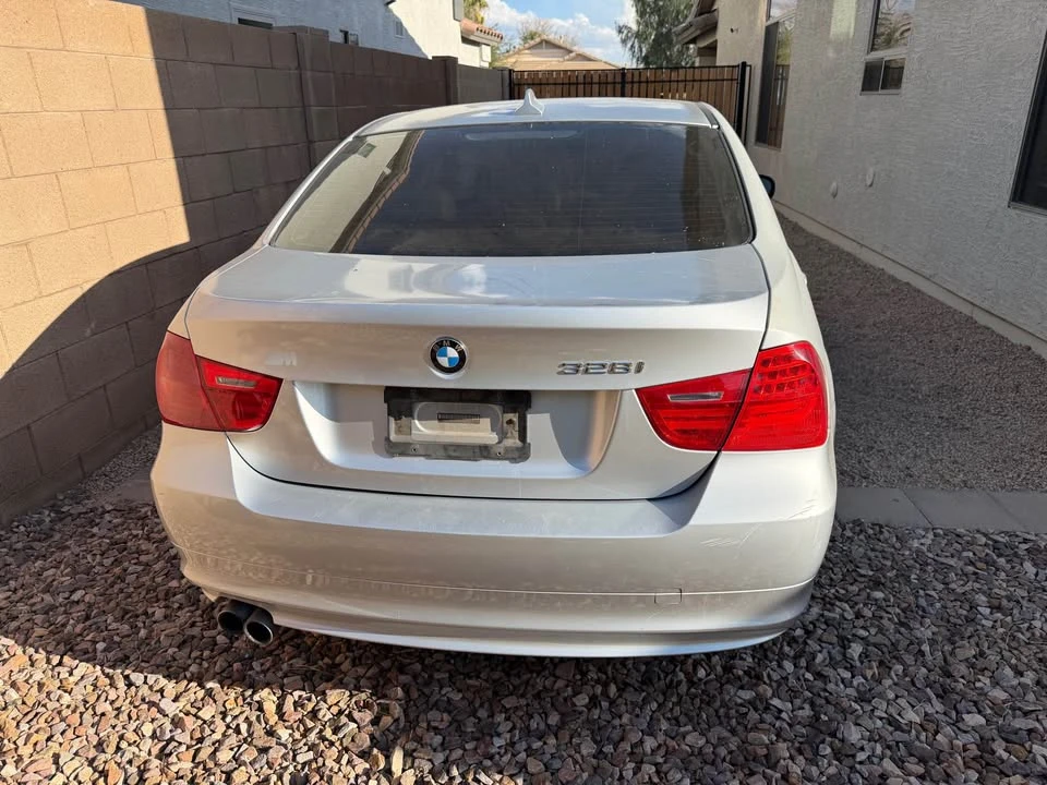 2009 BMW E90 3 Series Sedan - Image 3 of 5