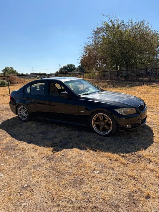 2009 BMW E90 3 Series Sedan - Image 4 of 10