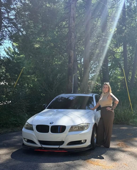 2009 BMW E90 3 Series Sedan - Image 4 of 4