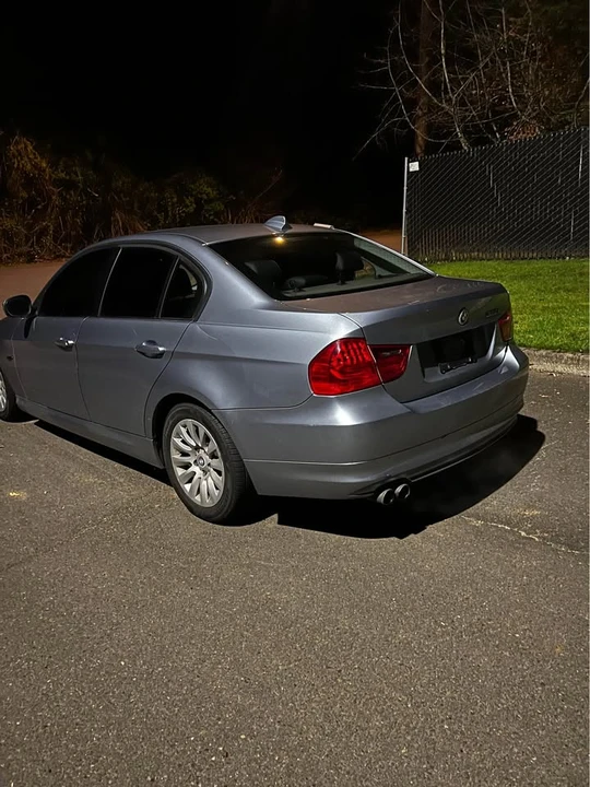 2009 BMW E90 3 Series Sedan - Image 7 of 19
