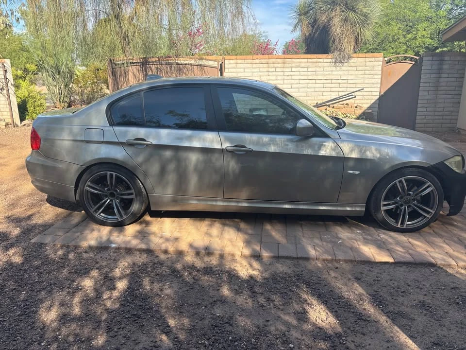 2009 BMW E90 3 Series Sedan - Image 3 of 11