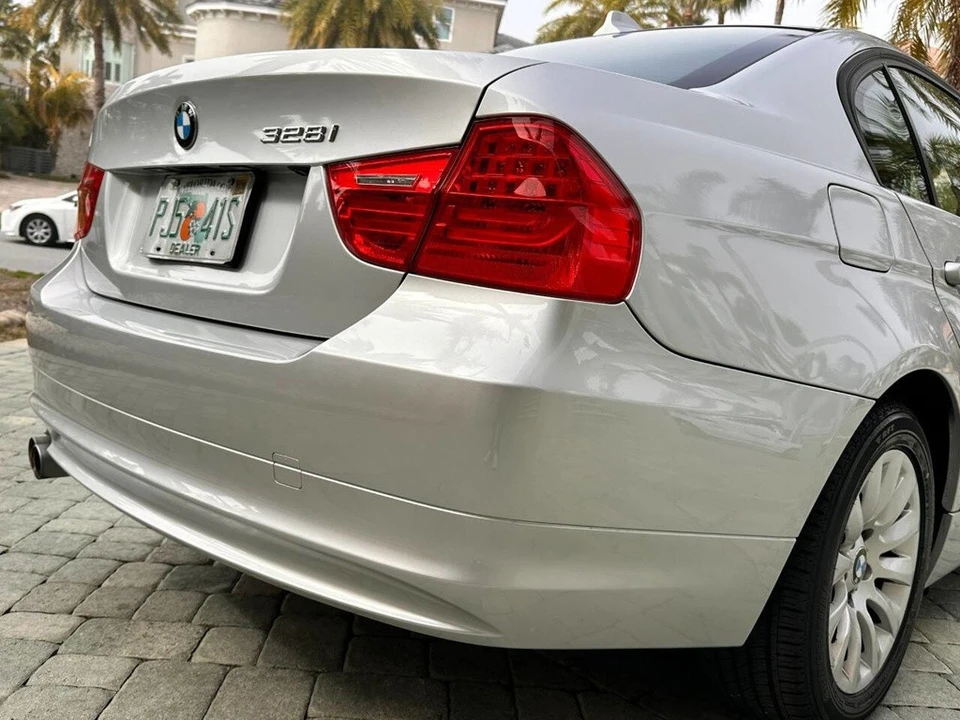 2009 BMW E90 3 Series Sedan - Image 7 of 21
