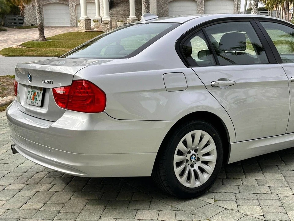 2009 BMW E90 3 Series Sedan - Image 6 of 21
