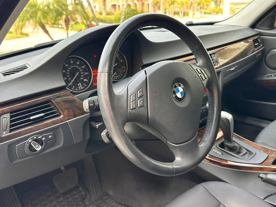 2009 BMW E90 3 Series Sedan - Image 12 of 21
