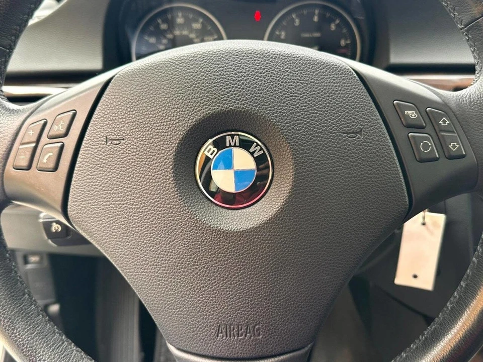 2009 BMW E90 3 Series Sedan - Image 14 of 21