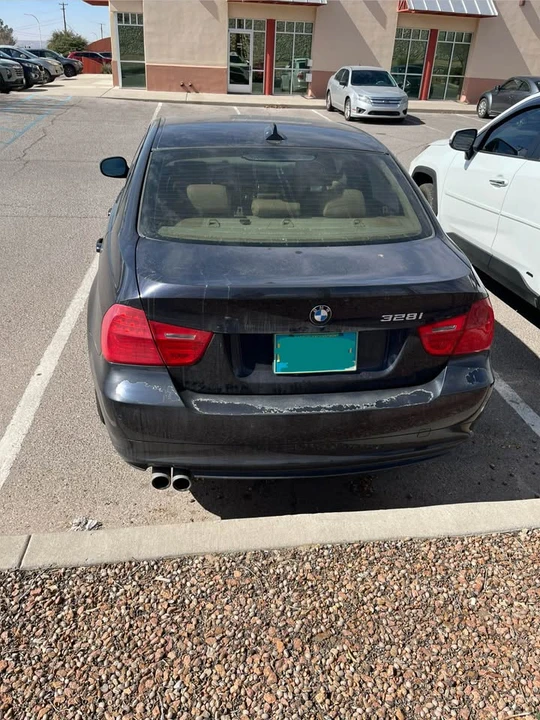 2009 BMW E90 3 Series Sedan - Image 2 of 6