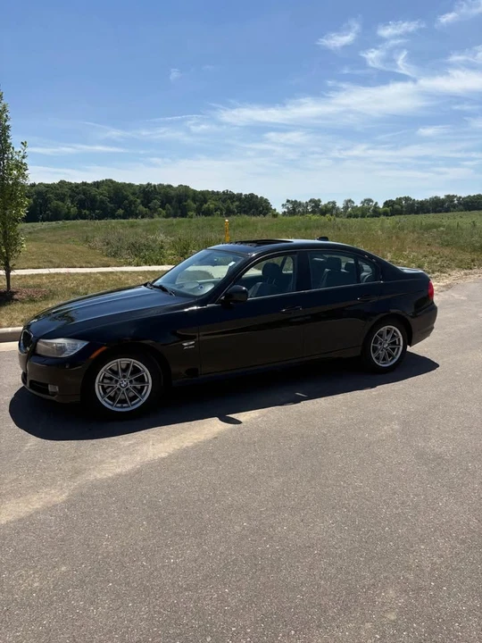 2009 BMW E90 3 Series Sedan - Image 2 of 12