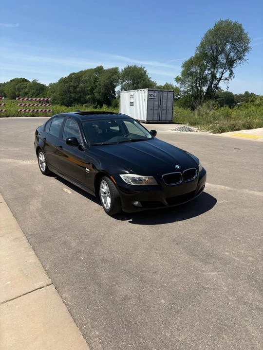 2009 BMW E90 3 Series Sedan - Image 7 of 12
