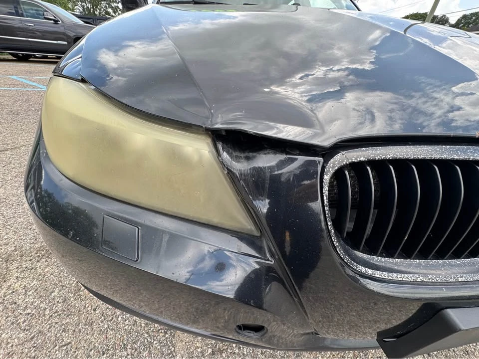 2009 BMW E90 3 Series Sedan - Image 14 of 15