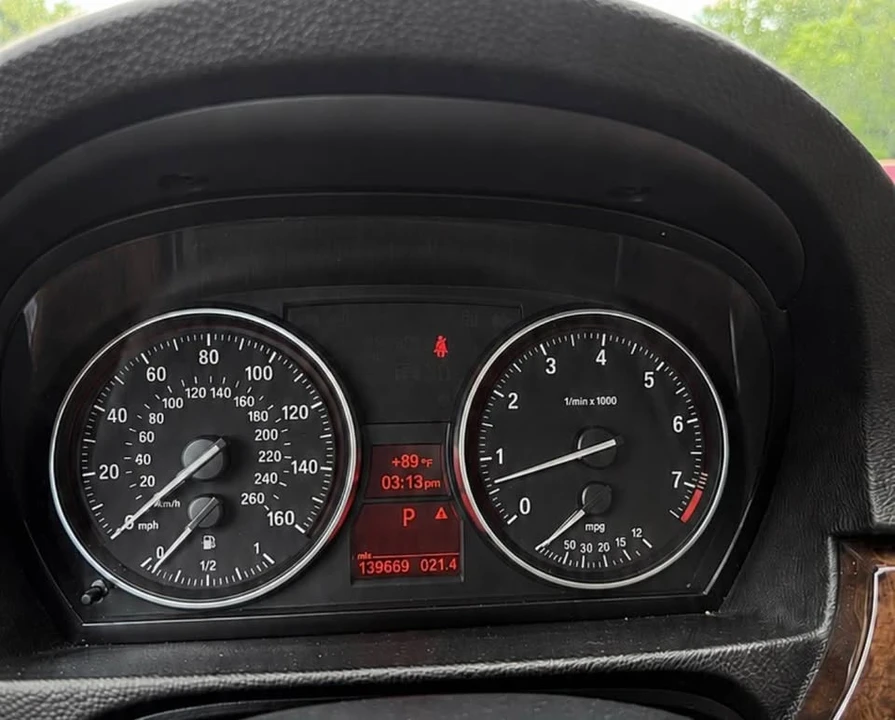 2009 BMW E90 3 Series Sedan - Image 12 of 12