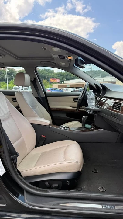 2009 BMW E90 3 Series Sedan - Image 10 of 12