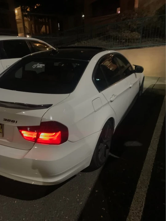 2009 BMW E90 3 Series Sedan - Image 3 of 3
