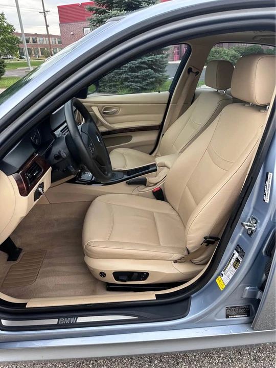 2009 BMW E90 3 Series Sedan - Image 12 of 20