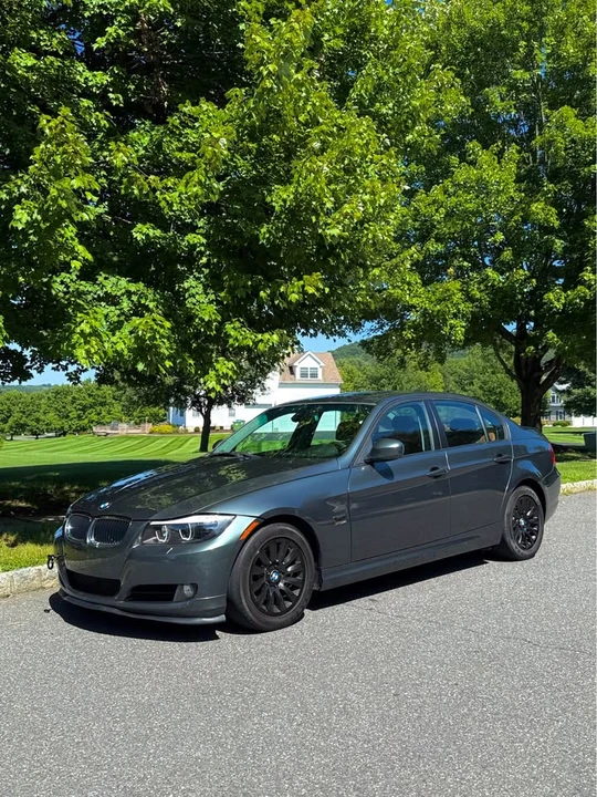 2009 BMW E90 3 Series Sedan - Image 3 of 13