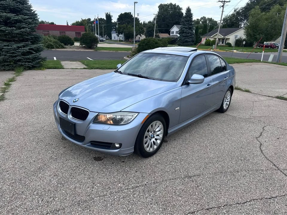 2009 BMW E90 3 Series Sedan - Image 7 of 20