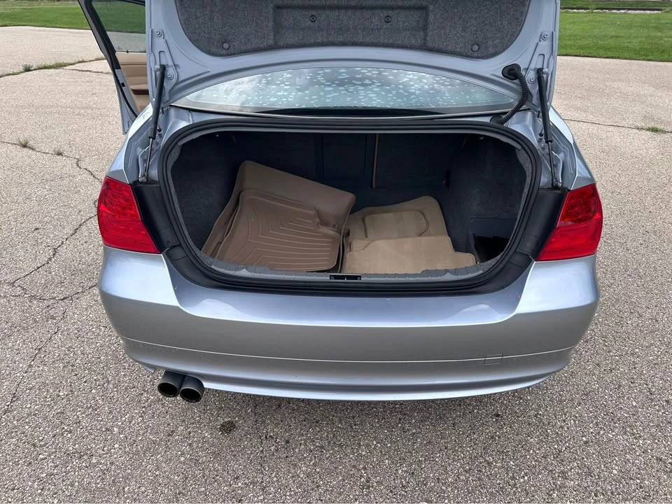 2009 BMW E90 3 Series Sedan - Image 18 of 20